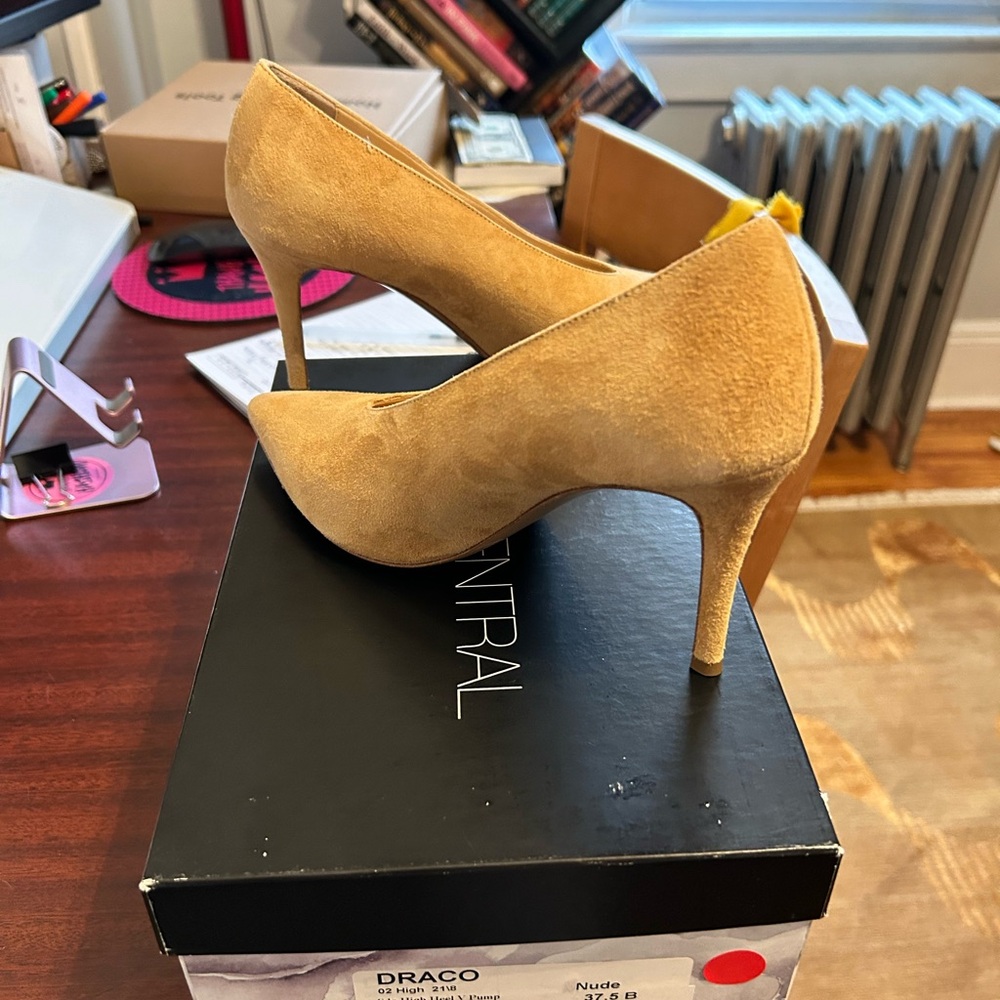 275 Central Draco High Heel V Pump